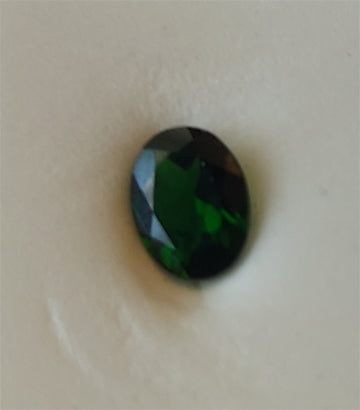 Chrome Diopside  -  Size - 9x7  mm  Oval  -  Carat  -  1.52