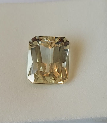 Kunzite - Canary  -  Size - 11x9  mm - Rectangle   -   Carat  - 5.75